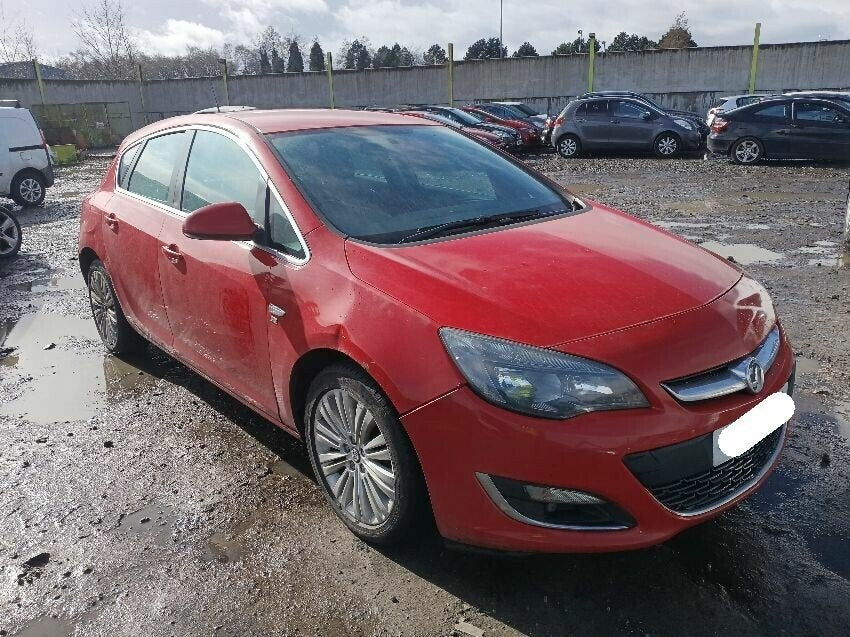 Despiece / Recambios Opel Astra J (2009-2015) 5p Rojo