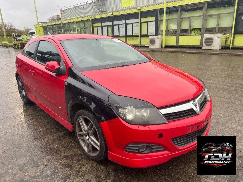 Vauxhall / Opel Astra H GTC (2004-2010) Rojo - Despiece / Recambios