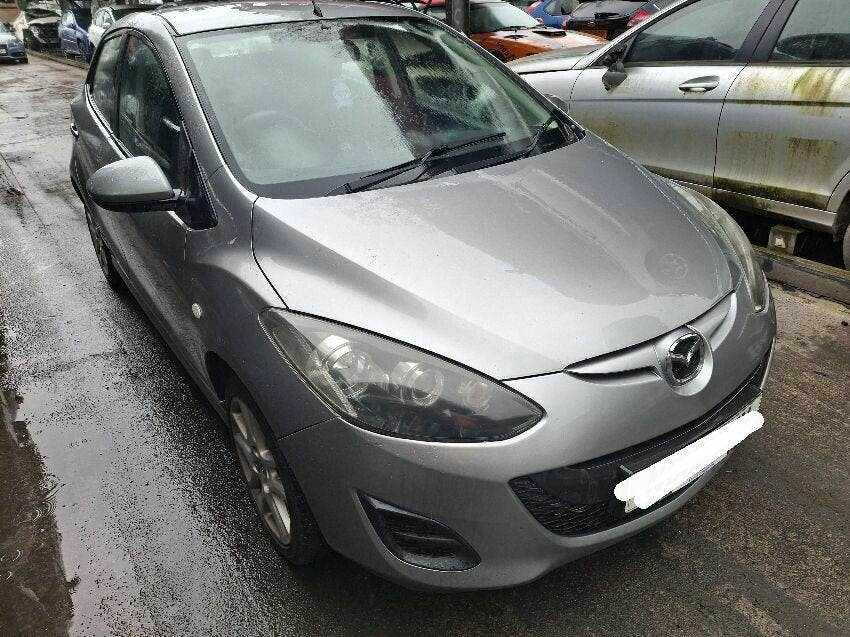 Mazda 2 DE (2007-2014) Hatchback Plateado - Despiece / Recambios