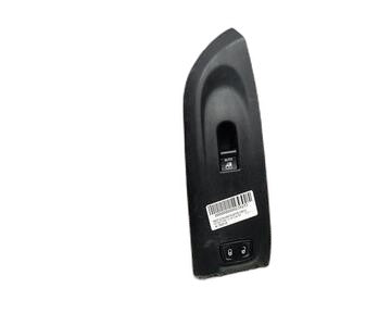 Mando elevalunas delantero derecho 7356331460 de Fiat 500 x (334)