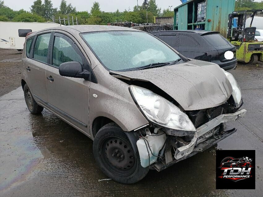 Nissan Note E11 (2006-2013) Champán - Despiece / Recambios