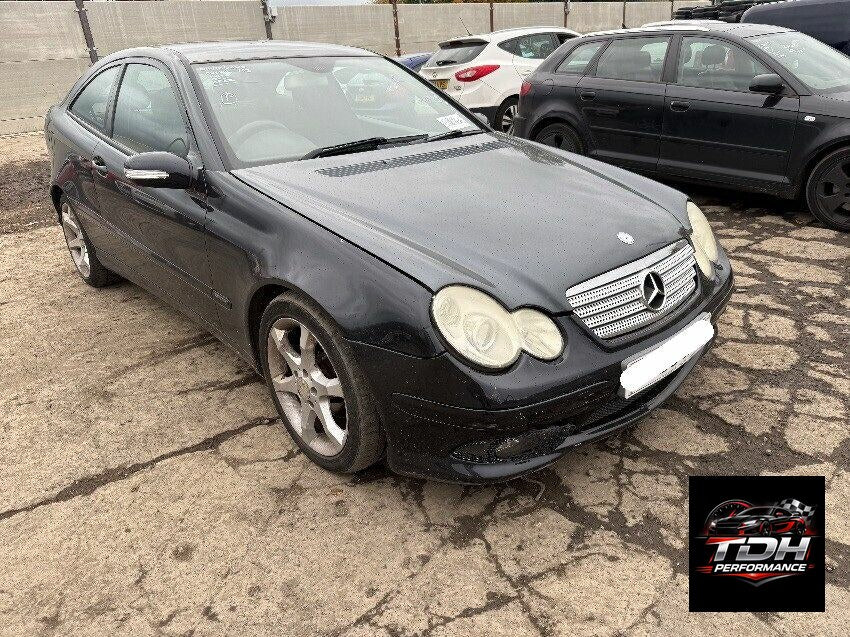 Despiece Mercedes-Benz Clase C SportCoupé CL203 (2000-2008) Negro - Recambios Usados