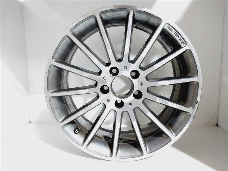 Llanta Mercedes-Benz - Clase Cla
