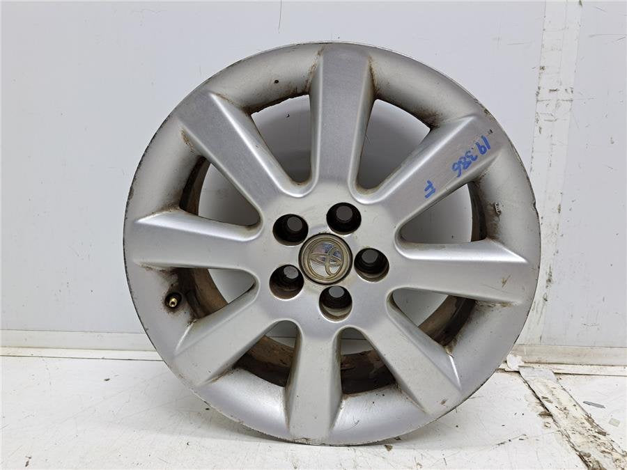Llanta Toyota Avensis