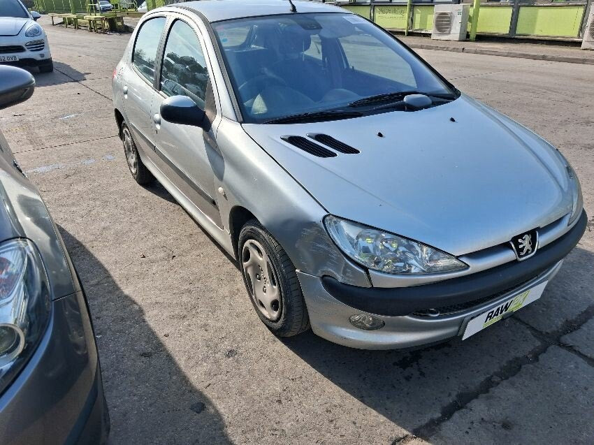 Peugeot 206 Berlina 5p (1998-2009) Plateado - Despiece / Recambios