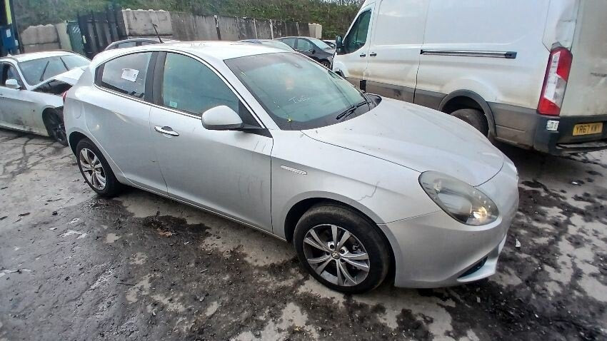 Alfa Romeo Giulietta (940) 2010-2020 Plata - Despiece / Recambios