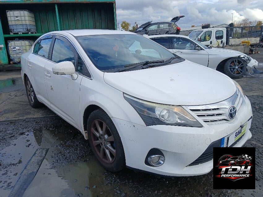 Toyota Avensis T27 (2012-2015) Berlina Blanca - Despiece / Recambios