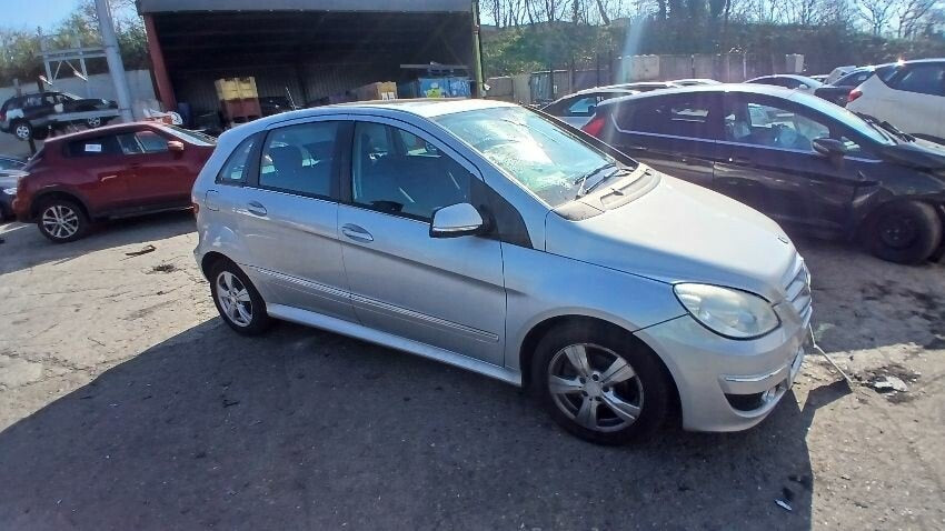 Mercedes Clase B W245 (2005-2011) Plata - Despiece / Recambios