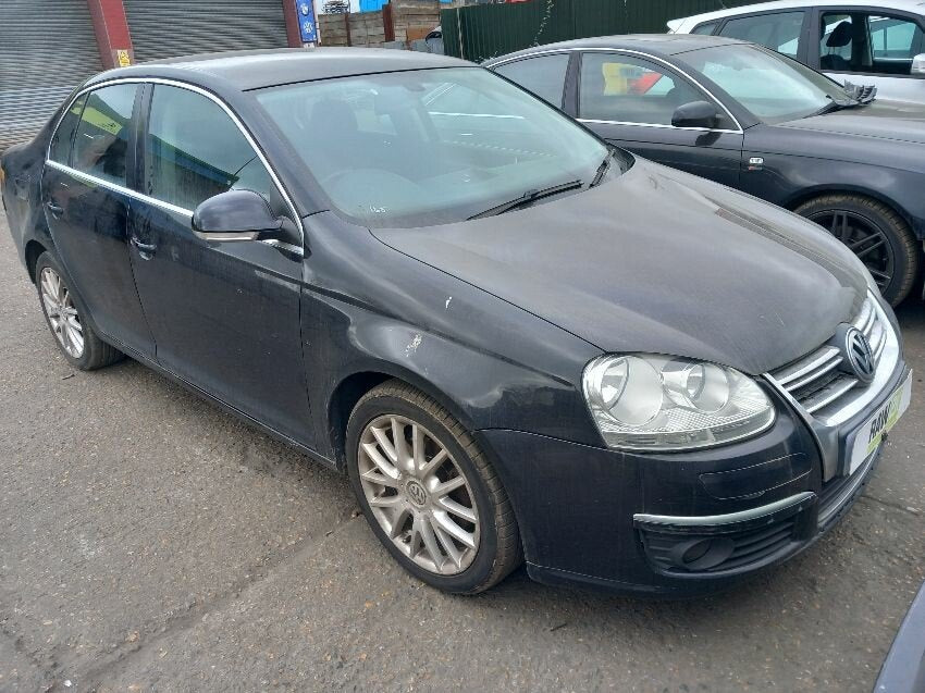 Despiece / Recambios Volkswagen Jetta MK5 (2005-2011) Negro Berlina