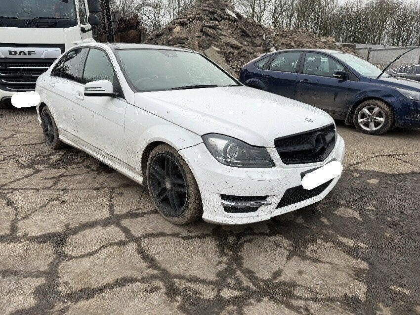 Mercedes-Benz Clase C W204 Facelift (2011-2014) Blanco - Despiece Completo / Recambios