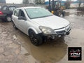 Vauxhall Astra H (2004-2010) Hatchback Plateado - Despiece / Recambios