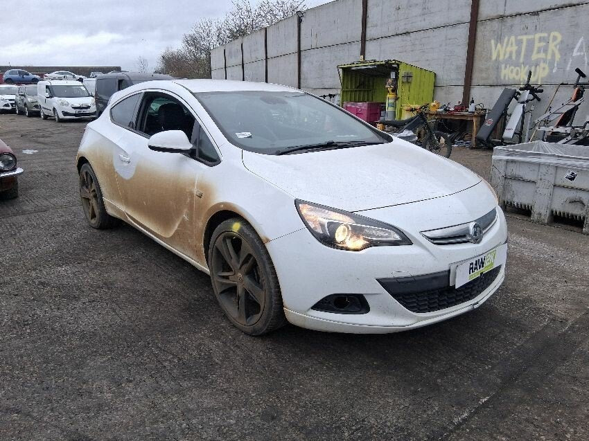 Despiece / Recambios Vauxhall Opel Astra J GTC (2011-2018) Blanco