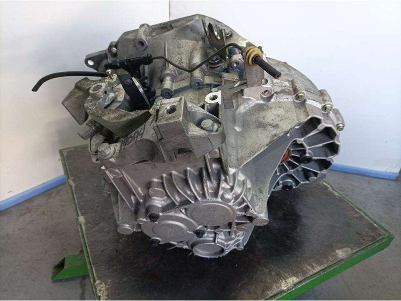 Caja de Cambios Manual Ford Kuga Cbv Titanium AV4R7002AB