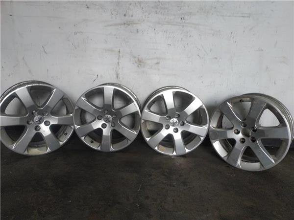 Llanta Peugeot 607