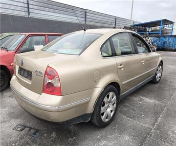 Volkswagen Passat Berlina 2.5 V6 TDI Highline 4Motion 2000 - Despiece