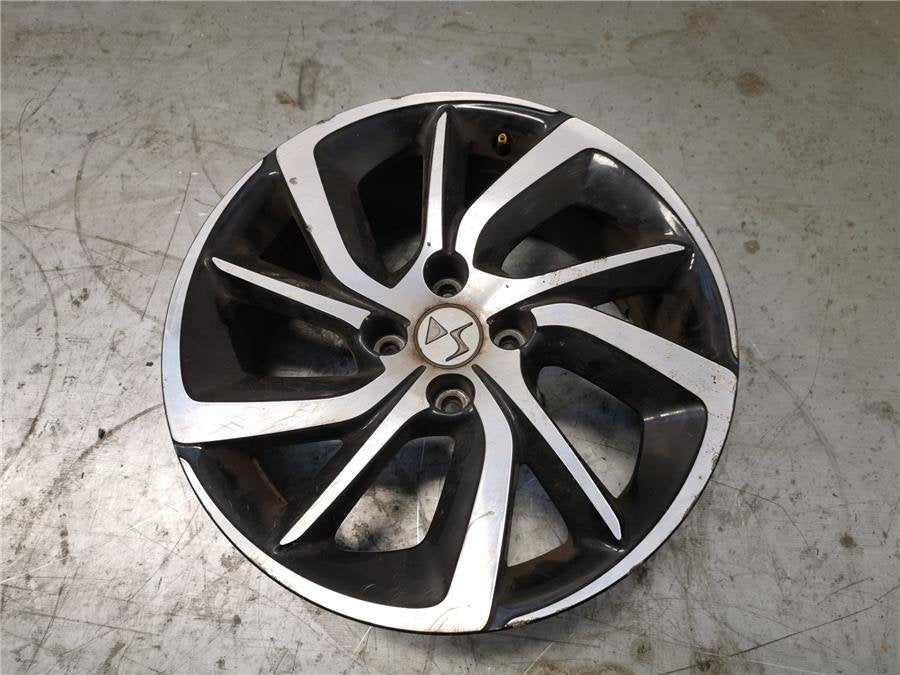 Llanta Citroen DS3