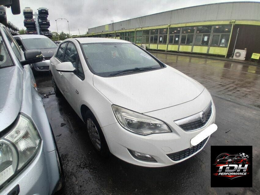 Despiece Vauxhall / Opel Astra J (2009-2015) Blanco - Recambios