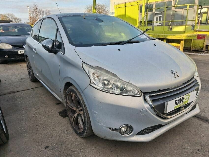Peugeot 208 I (A9) 2012-2019 Plata - Despiece / Recambios