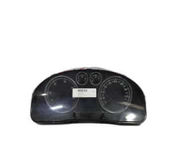 Cuadro de instrumentos 3B0920829A de Volkswagen Passat berlina (3b3)