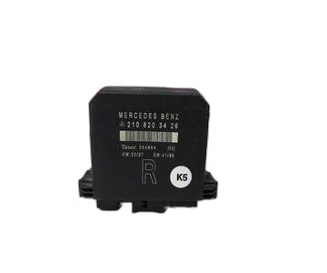 Módulo electronico 2108203426 de Mercedes T 1 207 d - 210 d (601)