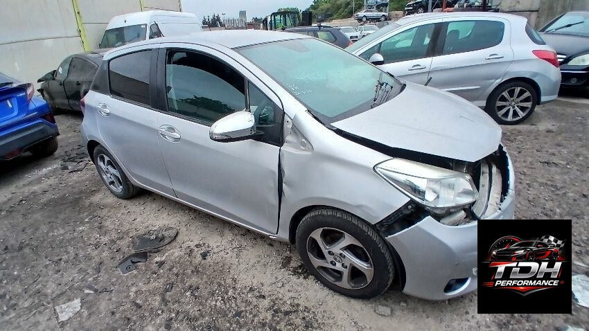Toyota Yaris XP130 (2011-2020) Gris Plata - Despiece / Recambios