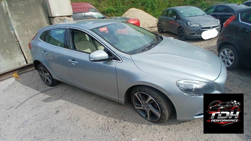 Volvo V40 2012-2019 Hatchback Plateado - Despiece / Recambios