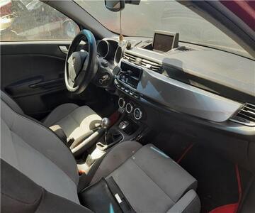 Alfa Romeo Giulietta 1.6 JTDM CAT (105 CV / 77 KW) (105 CV / 77 KW) -