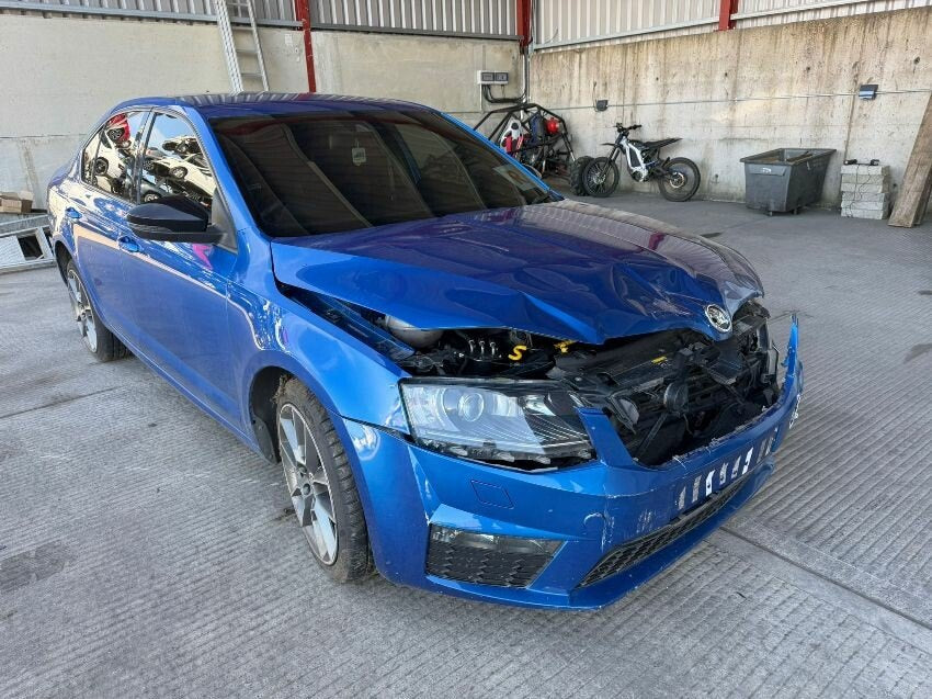 Skoda Octavia III 5E RS (2013-2020) Azul Race - Despiece / Recambios