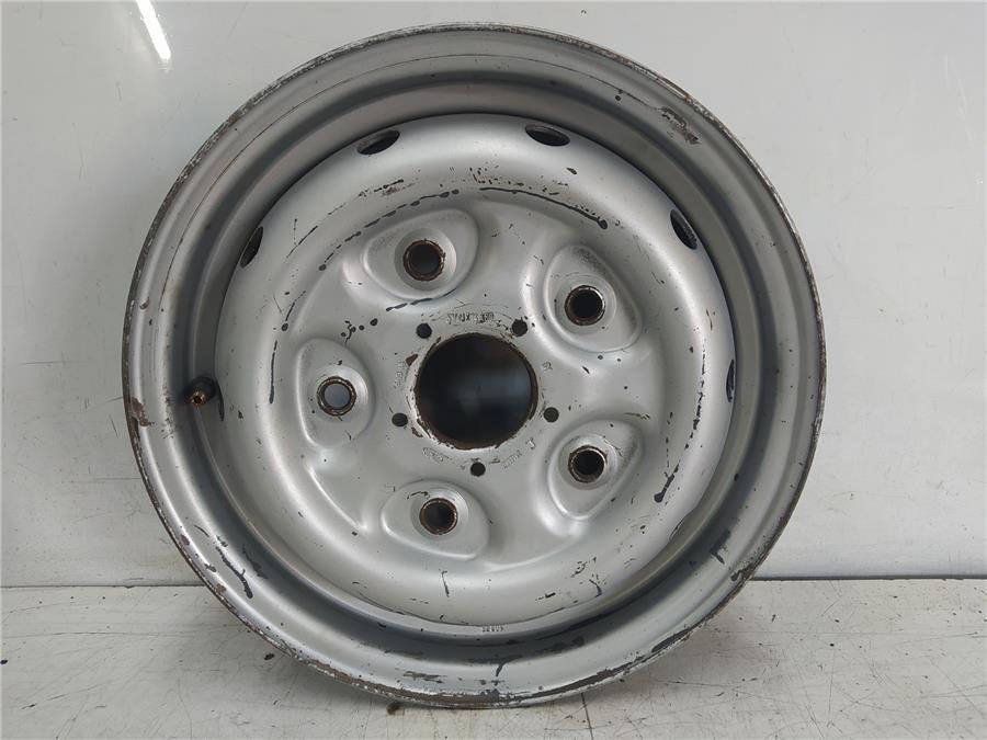 Llanta Ford Transit Corto