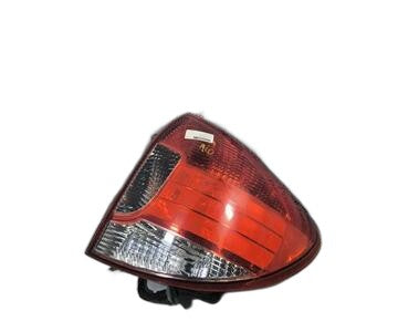 Piloto trasero derecho 92402FD0 de Kia Rio (bc)