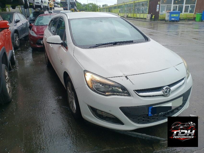 Despiece / Recambios Opel Astra J Sports Tourer (2009-2015) Blanco