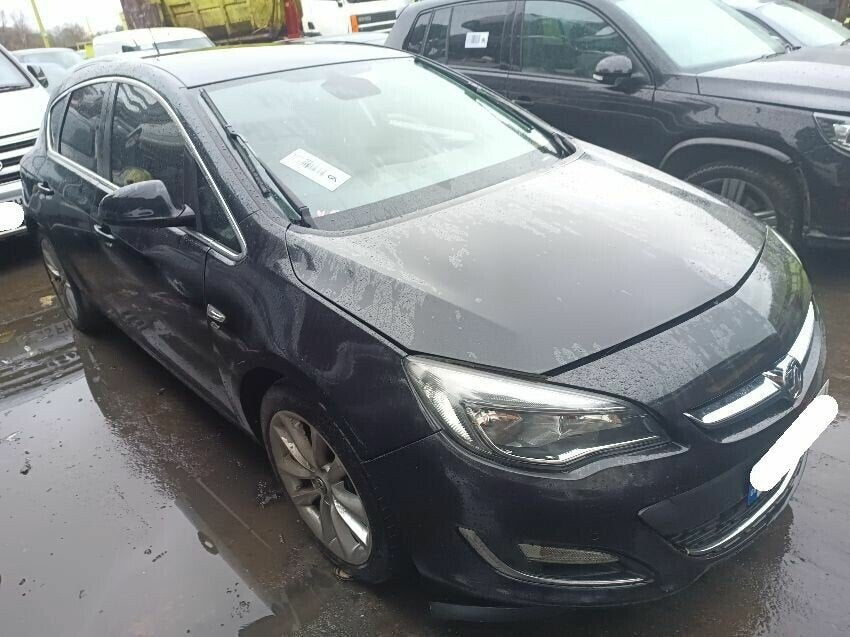 Opel Astra J (2009-2015) Hatchback Negro - Despiece / Recambios