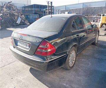 Mercedes-Benz Clase E Berlina 2.2 E 220 CDI (211.006) 2002 - Despiece