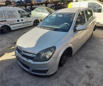 Opel Astra H Berlina 1.6 Cosmo 2004 - Despiece