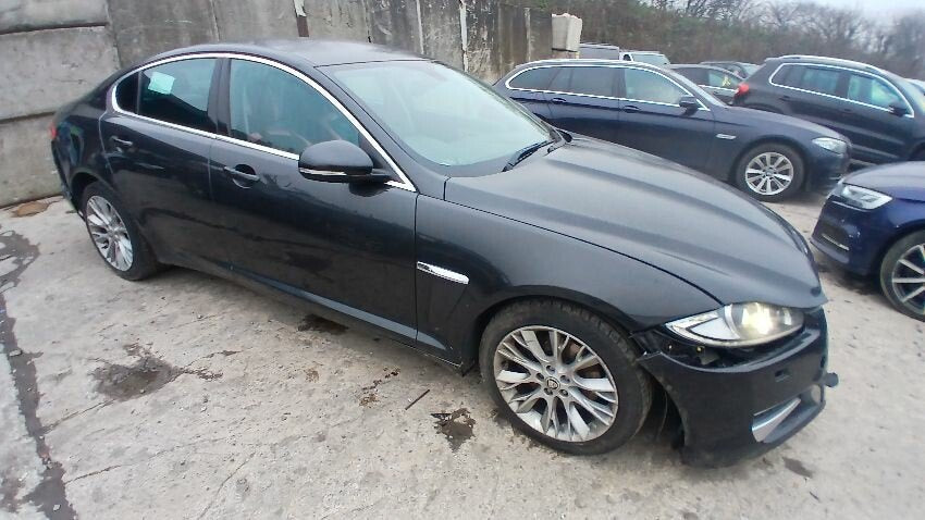 Jaguar XF X250 2011-2015 Berlina Gris Oscuro - Despiece / Recambios
