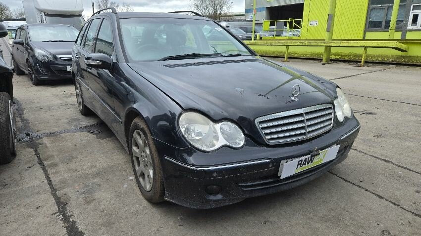 Mercedes-Benz Clase C S203 Familiar 2001-2007 Negro | Despiece y Recambios