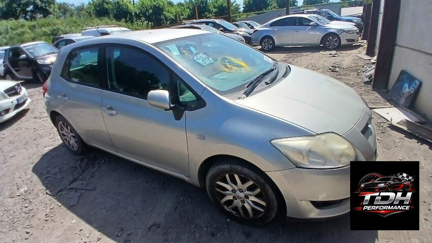 Toyota Auris E150 (2006-2012) Plateado - Despiece Completo y Recambios