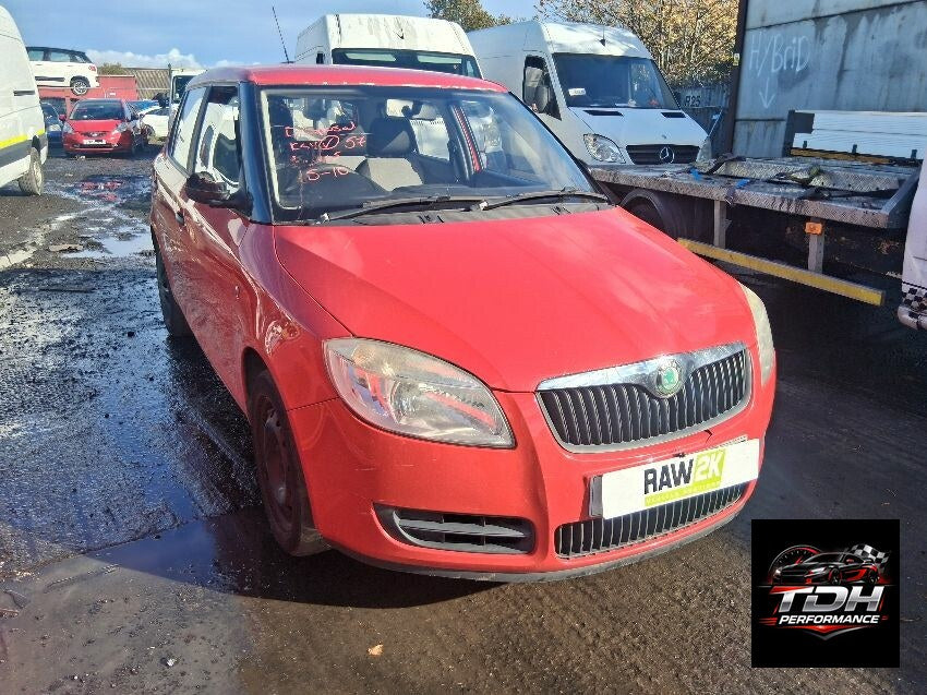 Skoda Fabia II 5J (2007-2014) Hatchback Rojo - Despiece / Recambios