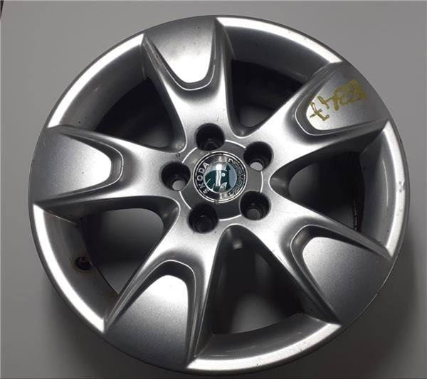 Llanta Skoda Roomster