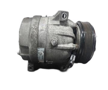 Compresor del aire acondicionado 8200021822 de Renault Laguna (b56)