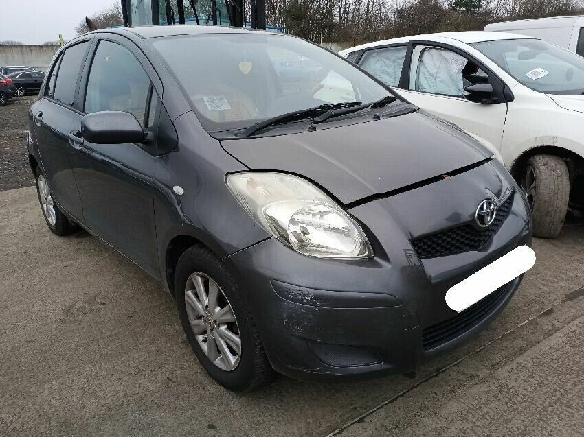 Toyota Yaris XP90 (2005-2011) Gris Oscuro - Despiece y Recambios