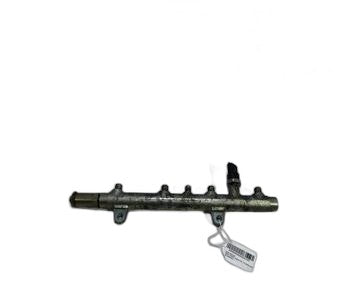 Rampa inyectora 0445214024 de Renault Megane i berl./ berl. con porton (ba0)