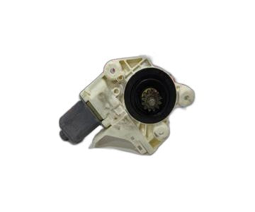Motor elevalunas delantero derecho 0130822216 de Ford Focus lim. (cb4)