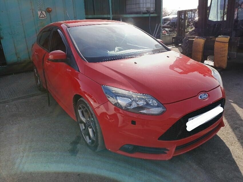Ford Focus Mk3 ST (2011-2015) Rojo - Despiece / Recambios