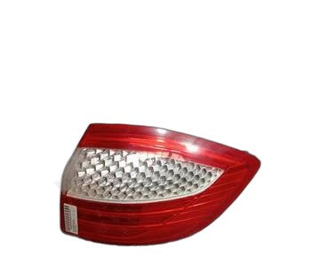 Piloto trasero derecho 7S7113404B de Ford Mondeo turnier (ge)