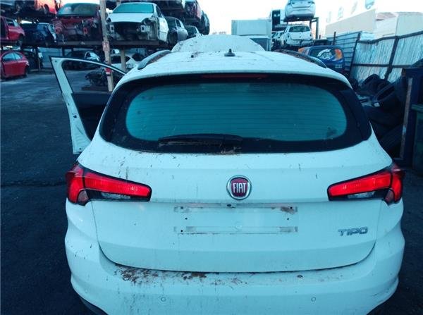 Porton Trasero Fiat Ii Tipo (2016+) Ref. 124643