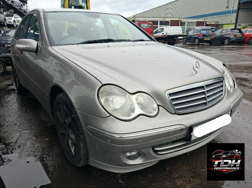 Mercedes-Benz Clase C W203 Berlina (2000-2007) Champán - Despiece / Recambios