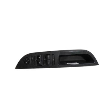 Mando elevalunas delantero izquierdo 912211001 de Bmw Serie 5 touring (e61)