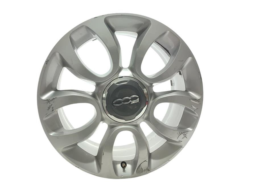Llanta Fiat 500L