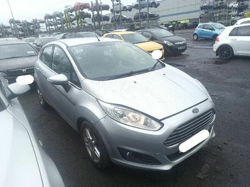Ford Fiesta Mk7 (2013-2017) Plateado - Despiece / Recambios Usados